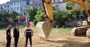 Çekmeköy Belediye Başkanı Orhan Çerkez, ilçede yapımı tamamlanan Çamlık Sağlıklı