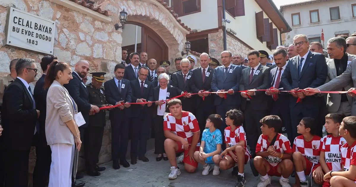 Celal Bayar, vefatının 40. yılında Bursa Gemlik’te anıldı
