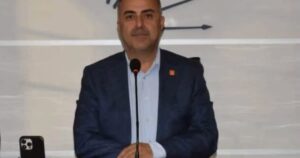 CHP Bursa İl Başkanı Av. Turgut Özkan, parti değiştirmeyi düşünen