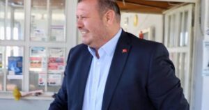 CHP Parti Sözcüsü Müslim Sarı, Menderes Belediye Başkanı İlkay Çiçek'in