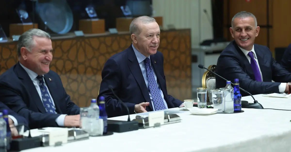 Cumhurbaşkanı Erdoğan’dan Süper Lig’e yükselen takımlara tebrik