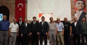 DEKAV’ın gençlerin mesleki farkındalığını artırmak amacıyla düzenlediği “Gençlerle Baş Başa”