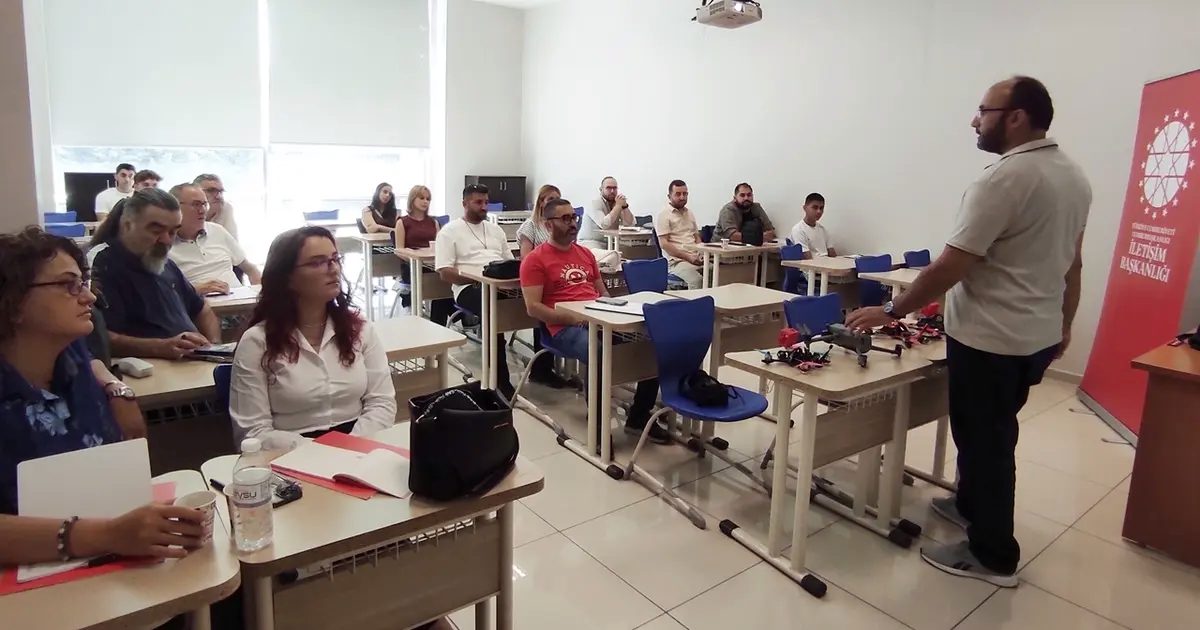 İletişim Başkanlığı’ndan basın mensuplarına İHA-1 ticari pilot eğitimi