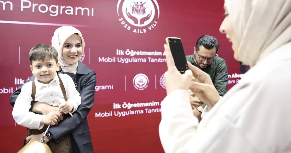 ‘İlk Öğretmenim Ailem’ uygulamasıyla 2 milyon aileye dijital rehberlik sağlanıyor