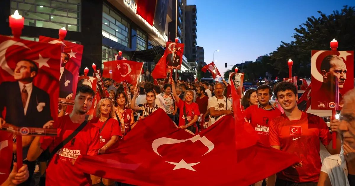 İstanbul Maltepe’de binlerce kişi Zafer Yürüyüşü’nde buluştu