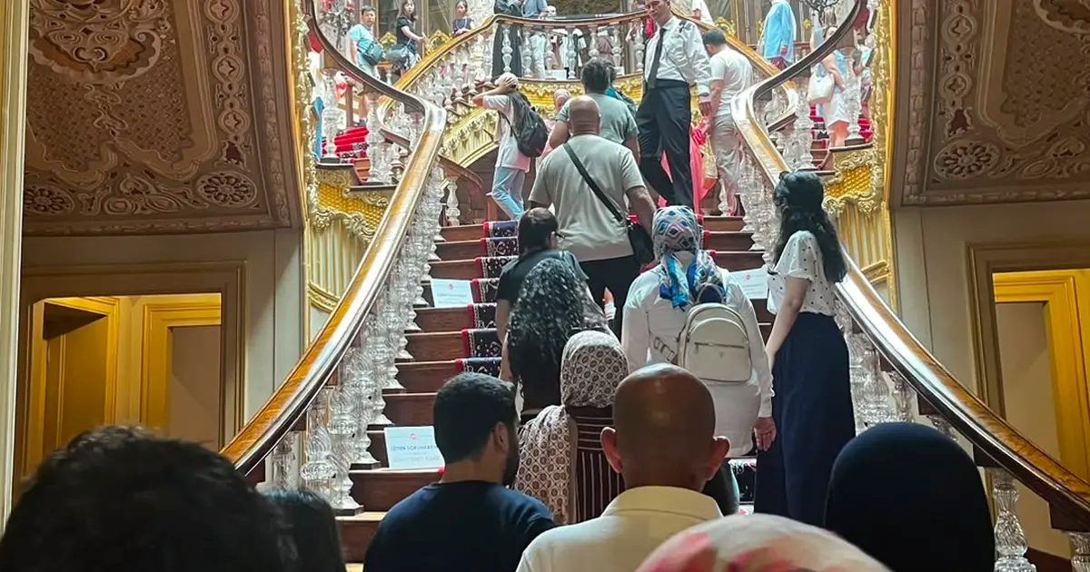 İstanbul Maltepelilerden “Dolmabahçe Sarayı”na ziyaret