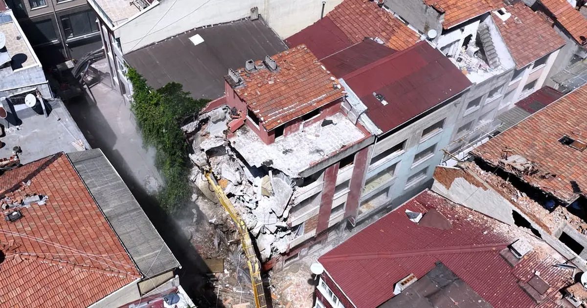 İstanbul Zeytinburnu sokakları ‘yarısı bizden’ ile dönüşüyor