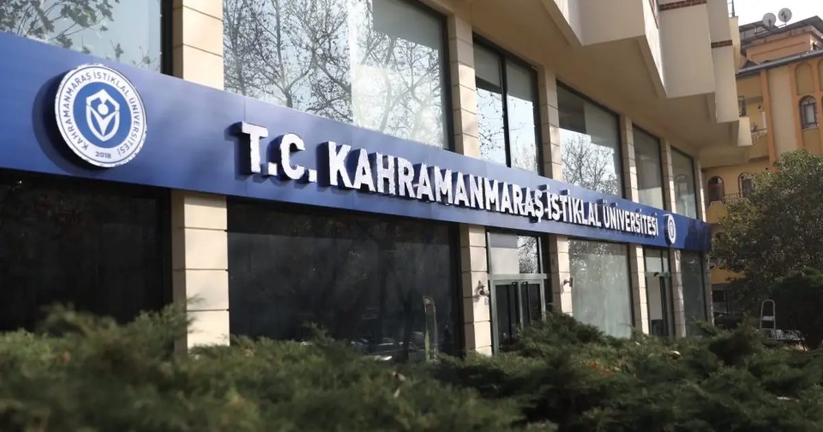 İstiklal Üniversitesi Rektörü görev süresi bitimine yakın adrese teslim kadrolar için ilana çıktı!