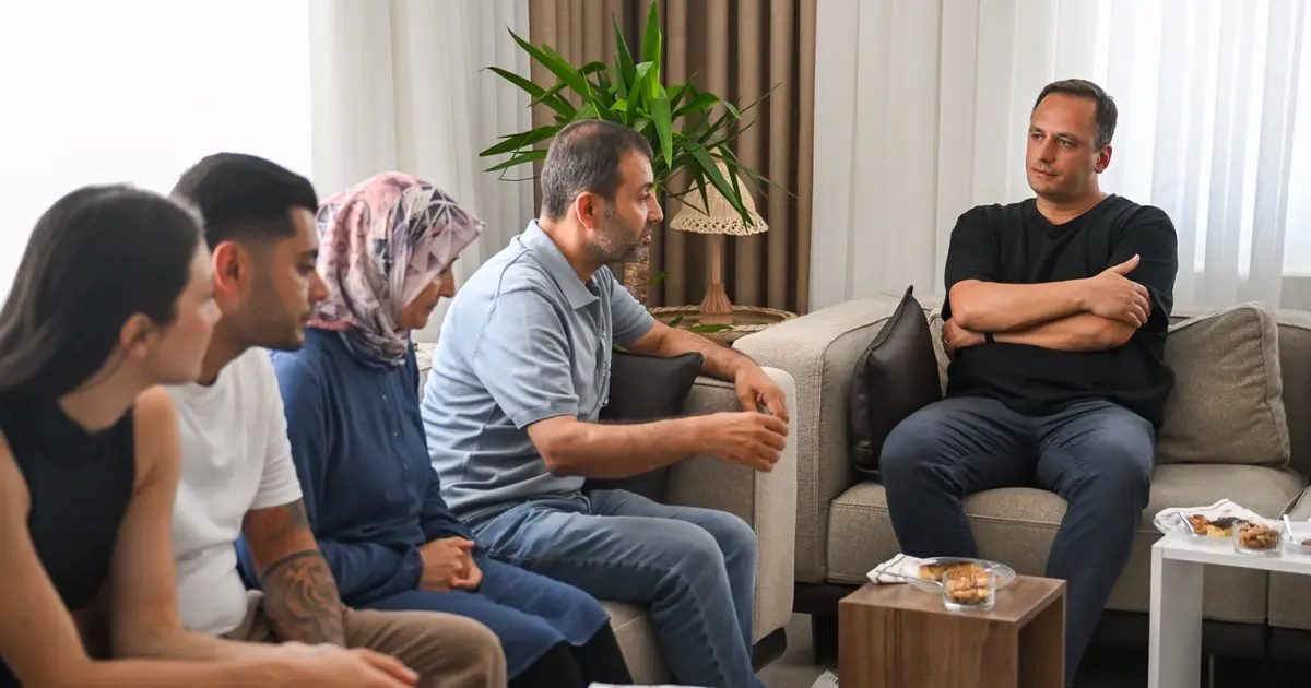 İzmir Bornova’da şehit ailesine ziyaret