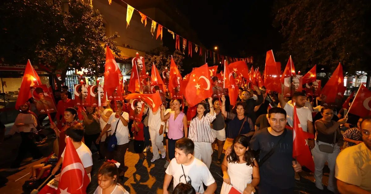 İzmir Efes Selçuk’ta Zafer Bayramı coşkusu