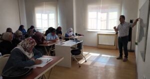 Kayseri Büyükşehir Belediyesi, KAYMEK aracılığıyla Eskişehir Bağları’nda açtığı Yetişkinler 1.