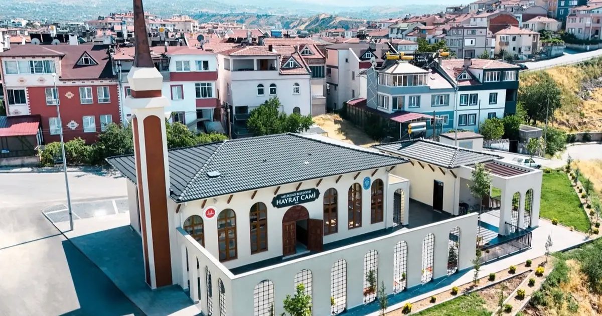 Kayseri Melikgazi’de Hayrat Camii ibadete açılıyor