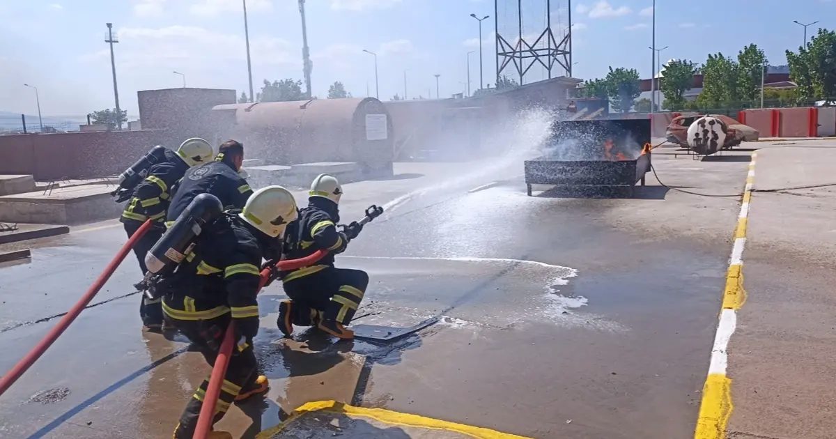 Kocaeli İtfaiyesi, sanayiyi acil durumlara hazırlıyor