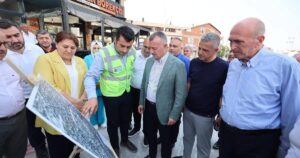Kocaeli Çayırova’da ulaşım konforunu artıracak projeleri sahada inceleyen Kocaeli Büyükşehir Belediye