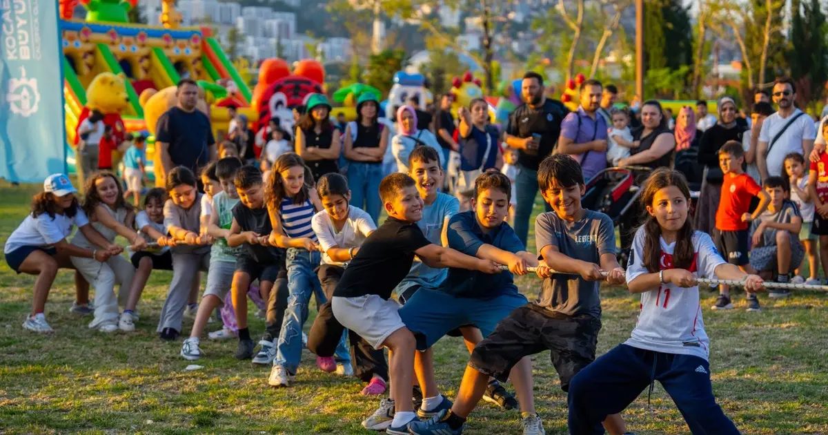 Kocaeli’de ‘Çık Dışarıya Oynayalım’ ile 70 bin çocuğa ulaşıldı