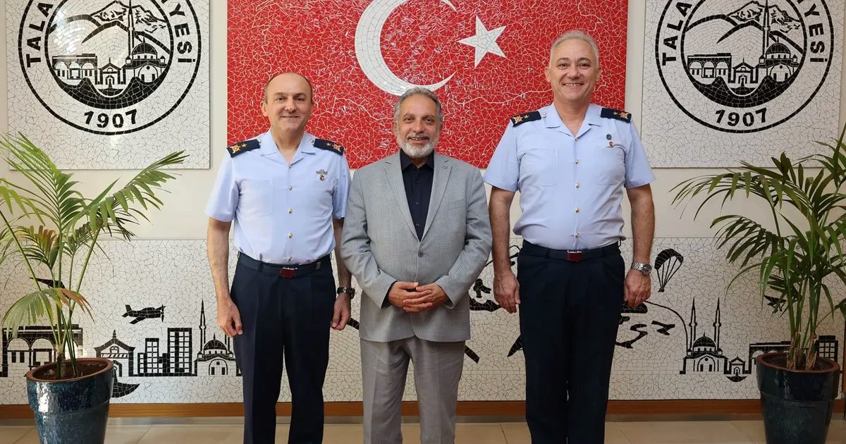 Komutanlardan Mustafa Yalçın’a veda ziyareti