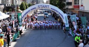 Konya Karatay'da geleneksel olarak düzenlenen Düz Bisiklet Yarışı’nın 11’incisi için