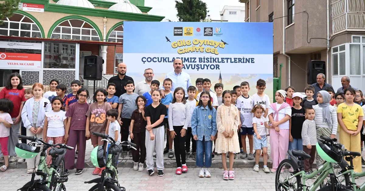 Konya’da çocuklar bisikletlerine ‘güle oynaya’ kavuşuyor