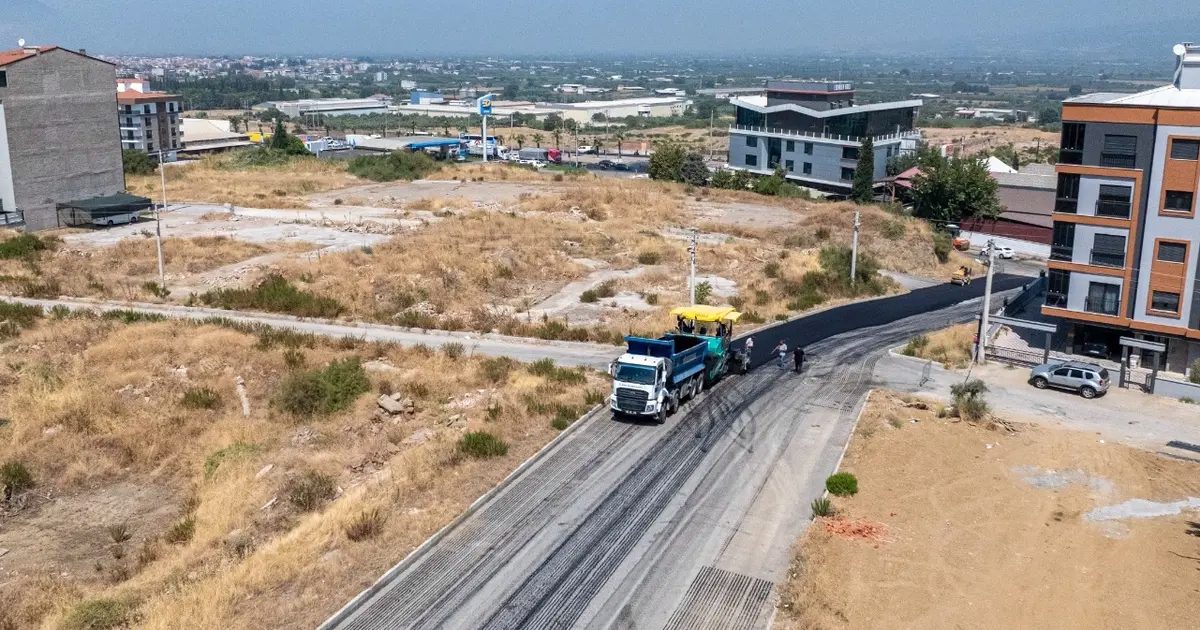 Manisa Turgutlu’ya 4 bin ton sıcak asfalt