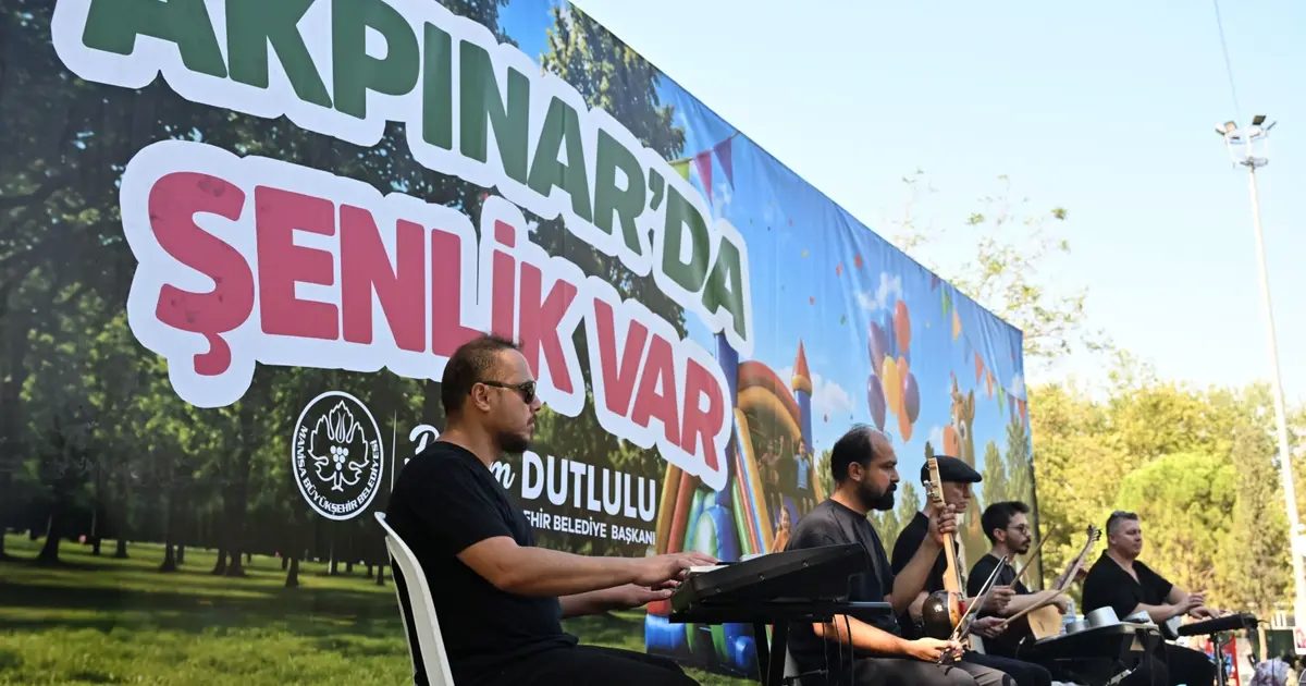 Manisa’da “Akpınar’da Şenlik Var” renkli görüntülere sahne oldu