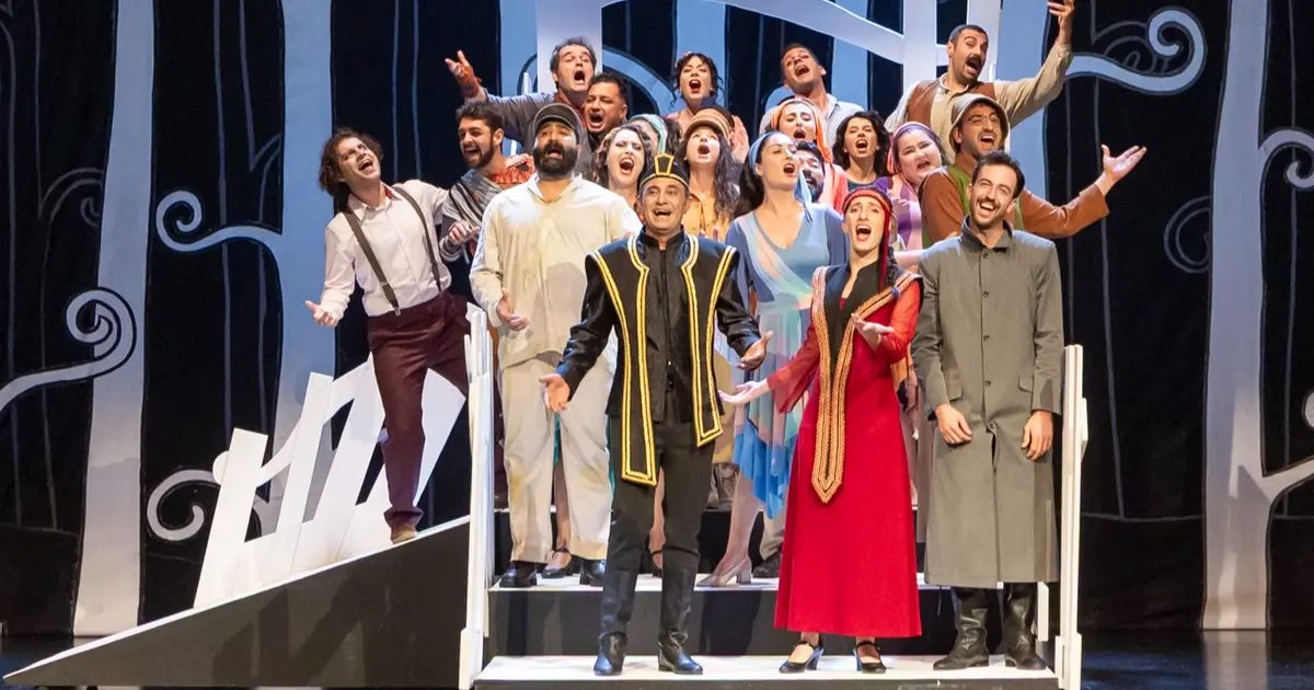 Mersin Şehir Tiyatrosu 25. sanat sezonunu dopdolu tamamladı