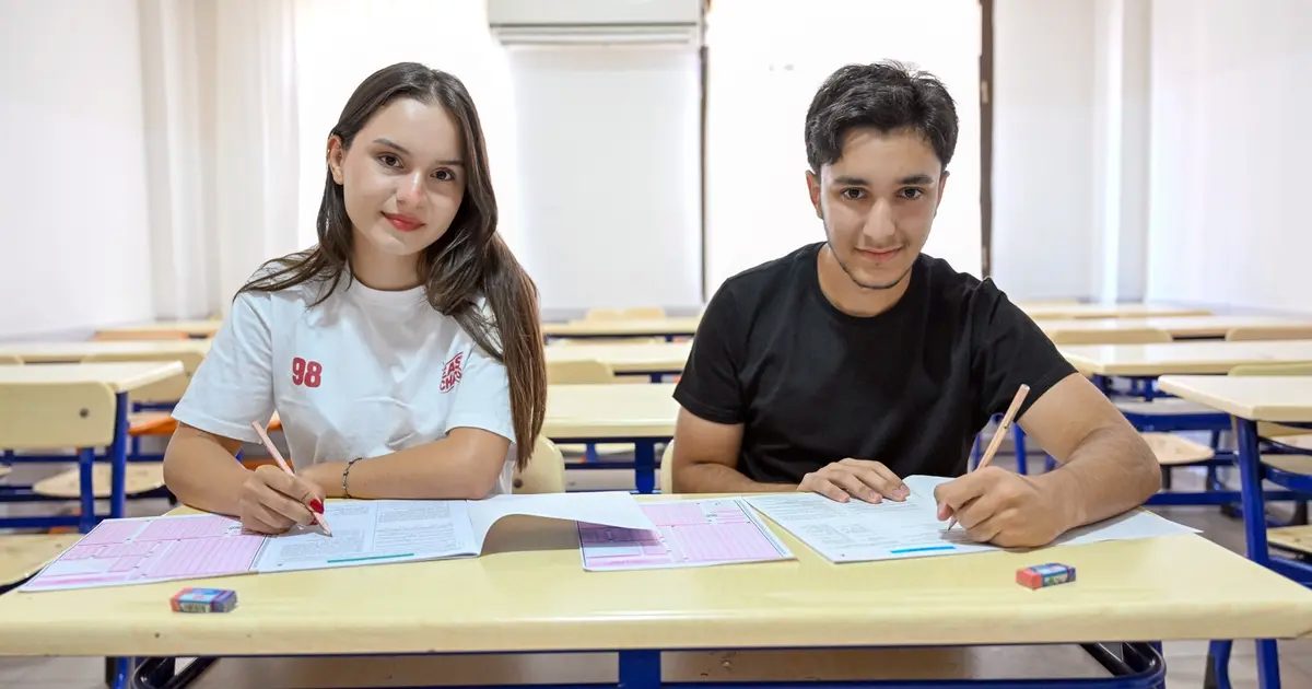 Mersin’de 396 öğrenci kurs merkezleriyle üniversiteye yerleşti