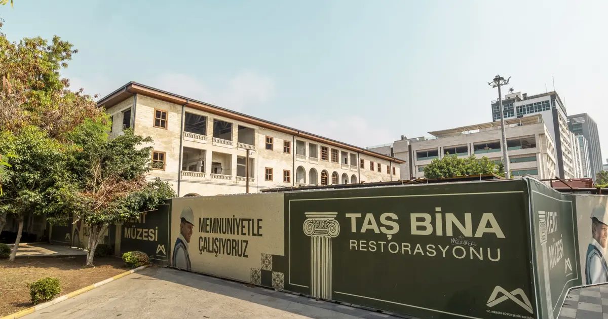 Mersin’in hafızası Taş Bina’da Kent Müzesiyle yaşatılacak