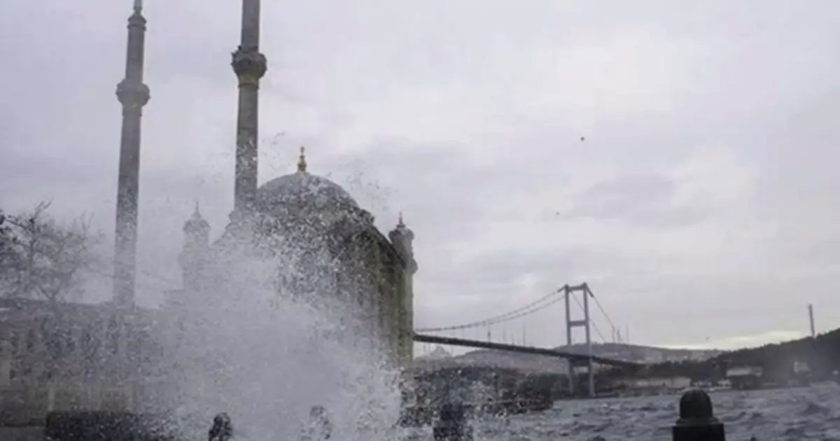 Meteoroloji’den iki bölgeye kritik uyarı! Kuvvetli sağanak ve rüzgar geliyor!