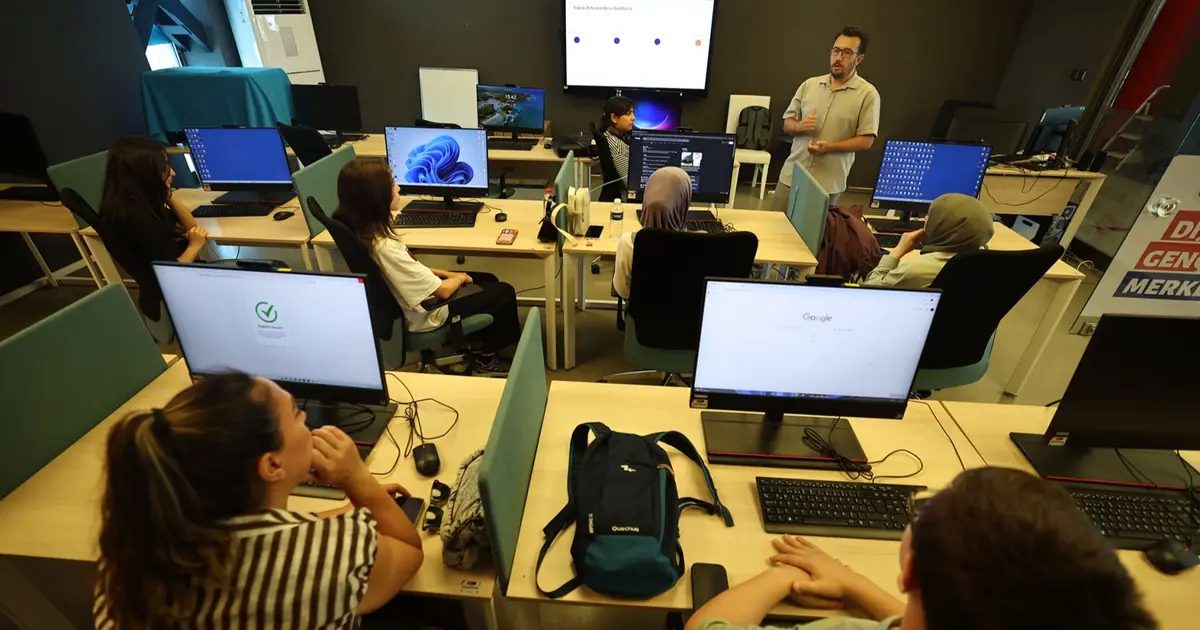 Sakarya Genç Atölye’de ilk hafta eğitimleri tamamlandı