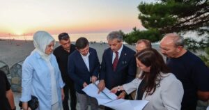 Sakarya Büyükşehir Belediye Başkanı Yusuf Alemdar, şehri adım adım dolaşarak