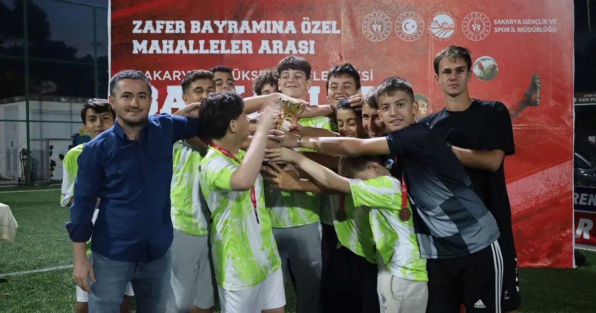 Sakarya’da Başkanlık Futbol Kupası’nda şampiyon Göktepe oldu