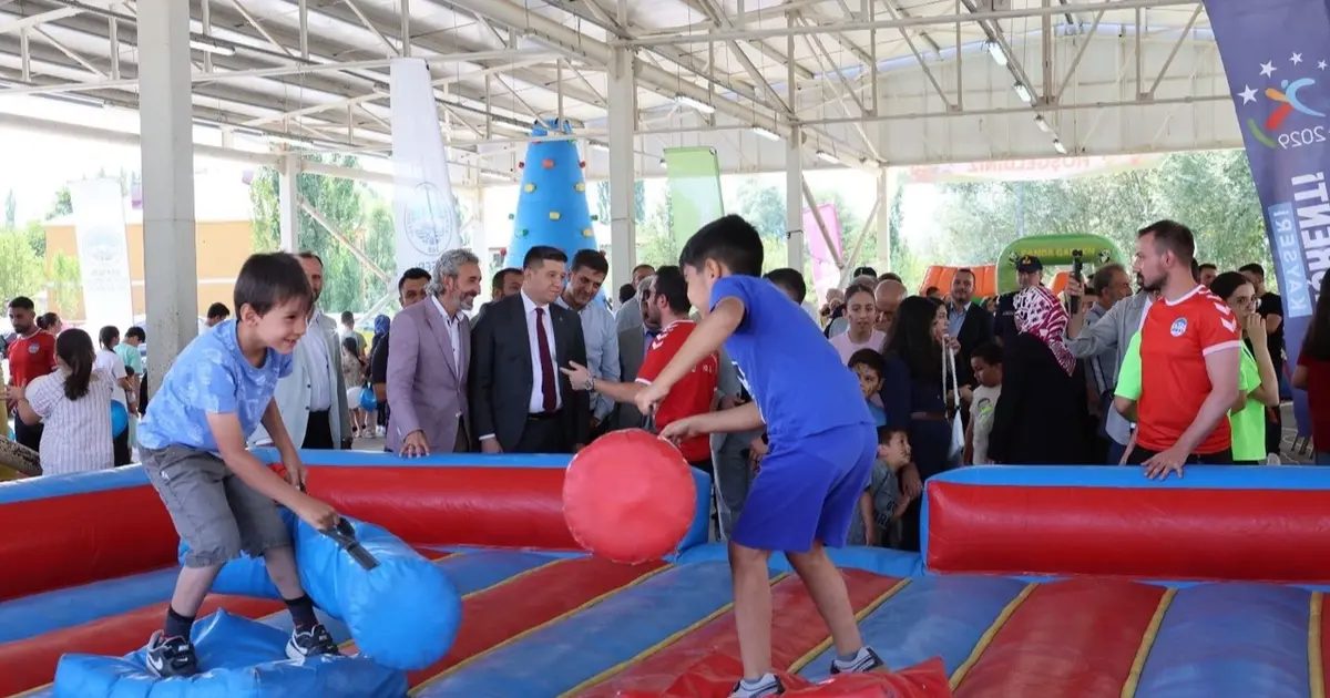 Sarız Sosyal Yaşam Merkezi’nde dolu dolu yaz