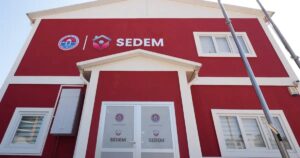 Maltepe Belediyesi'nin kurduğu Sosyal Etkileşim ve Destek Merkezi (SEDEM), bir