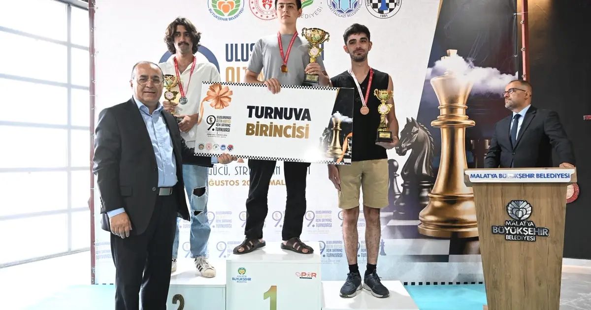 Uluslararası Altın Kayısı’da ‘şah-mat’çılar ödüllendirildi