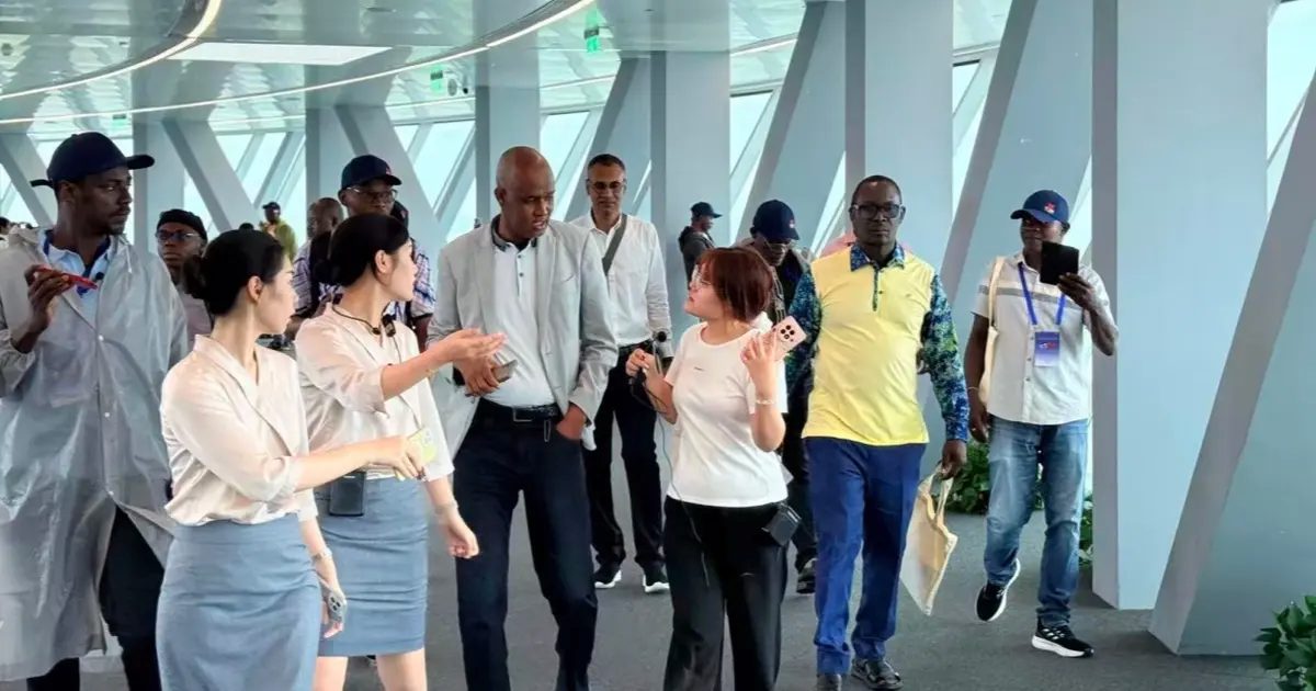 Xinhua Silk Road: Afrika gençlik medya heyeti, Çin’in Hunan Eyaleti’nde Çin-Afrika işbirliğinin yeni ufuklarını keşfediyor
