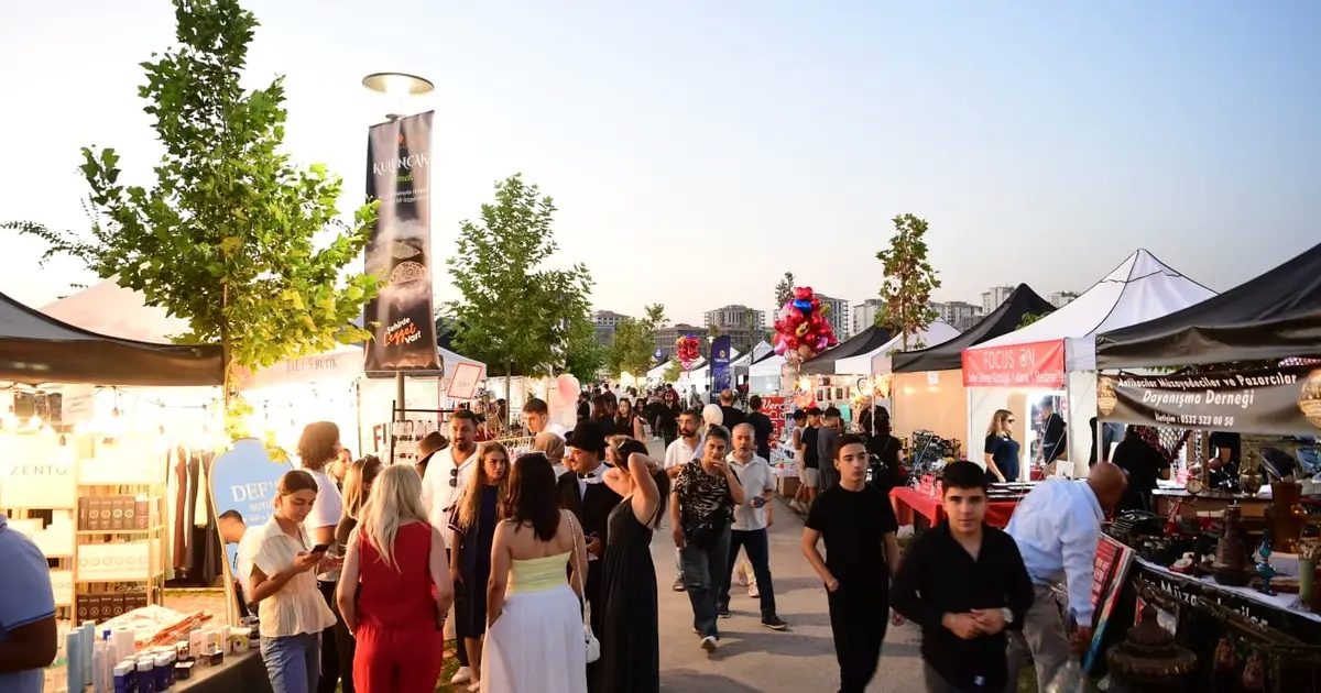 Yöresel lezzetler gastronomi sokağında ziyaretçilerle buluşuyor