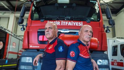 25 Eylül-1 Ekim İtfaiye Haftası’nda, 33 yıldır aynı üniformayı giyen