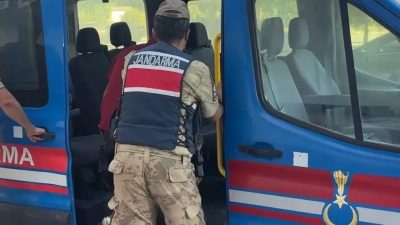 İçişleri Bakanlığı, jandarma koordinesinde düzenlenen operasyonlarda şüphelilerin hesaplarında 3,23 milyar