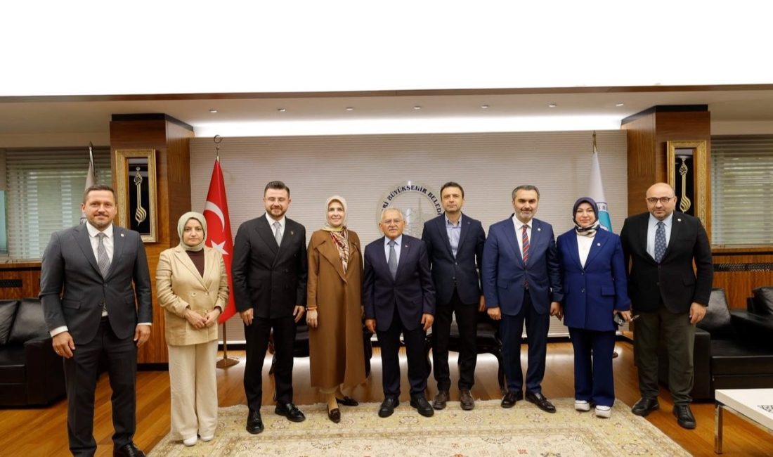 Kayseri Büyükşehir Belediye Başkanı Dr. Memduh Büyükkılıç, Türkiye Yüzyılı Buluşmaları