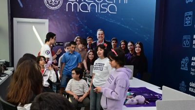 Manisa Büyükşehir Belediyesi Akademi Manisa, gençlerin bilim, teknoloji ve mühendislik