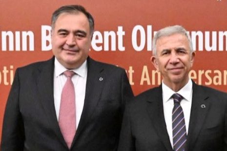 Ankara Büyükşehir Belediye Başkanı Mansur Yavaş'ın CHP'den istifa ederek bağımsız