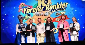 Antalya'da Muratpaşa Belediyesi’nin Türkiye’nin dört bir yanından kültürleri, yöresel lezzetleri,