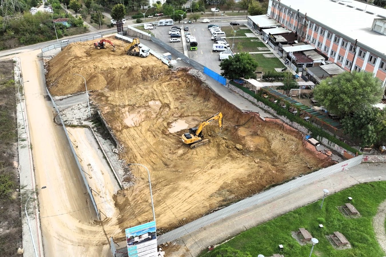 Kocaeli Büyükşehir Belediyesi, kent genelinde vatandaşların sosyal ve kültürel yaşamına