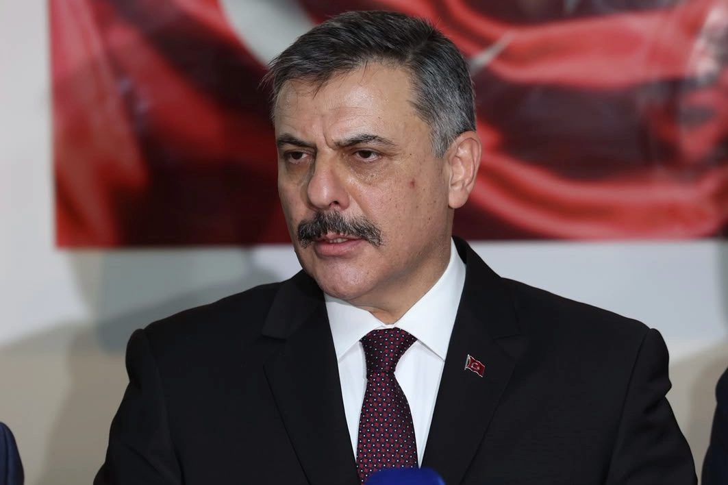 İçişleri Bakanı Mustafa Çiftçi, saat 10.40 itibariyle yaşanan 5,4 büyüklüğündeki