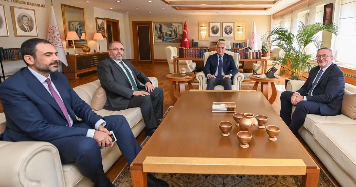 Bakan Ersoy ile Prof. Dr. Erhan Afyoncu’dan tarih ve kültür buluşması