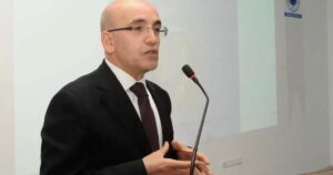 Hazine ve Maliye Bakanı Mehmet Şimşek, dönemsel eğitim fiyat artışları