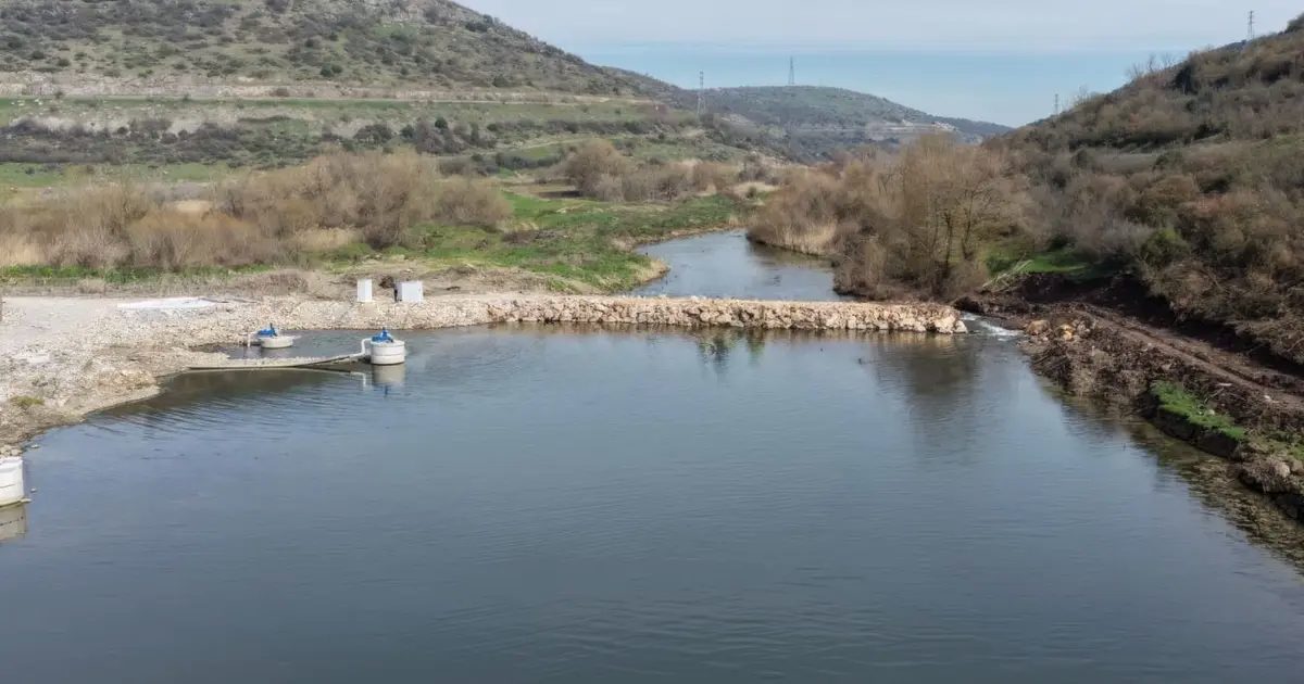 Balıkesir’de Nergis Çayı Göleti yangınla mücadelede hayati rol üstlendi