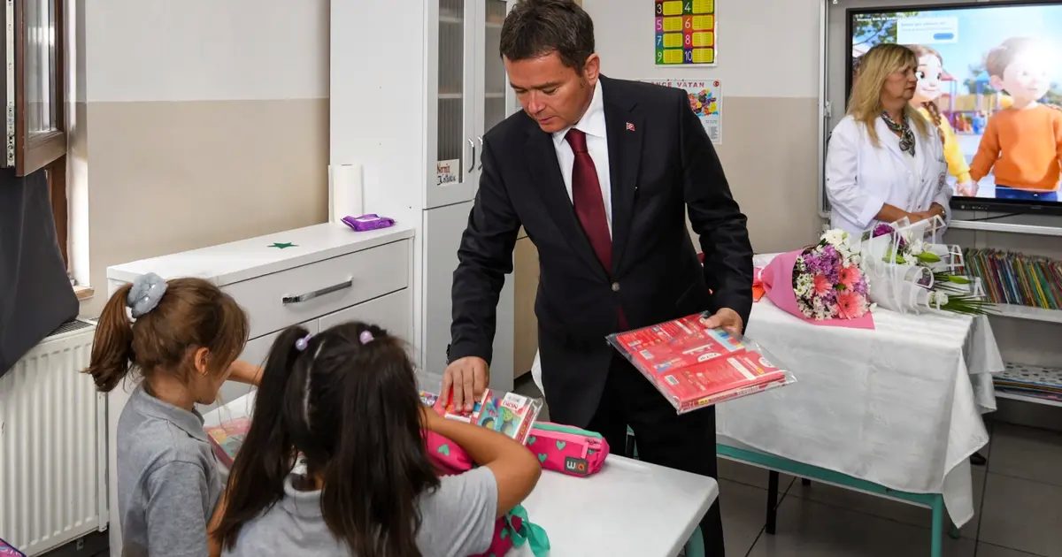 Başkan Aydın’dan öğrencilere yeni eğitim yılı ziyareti