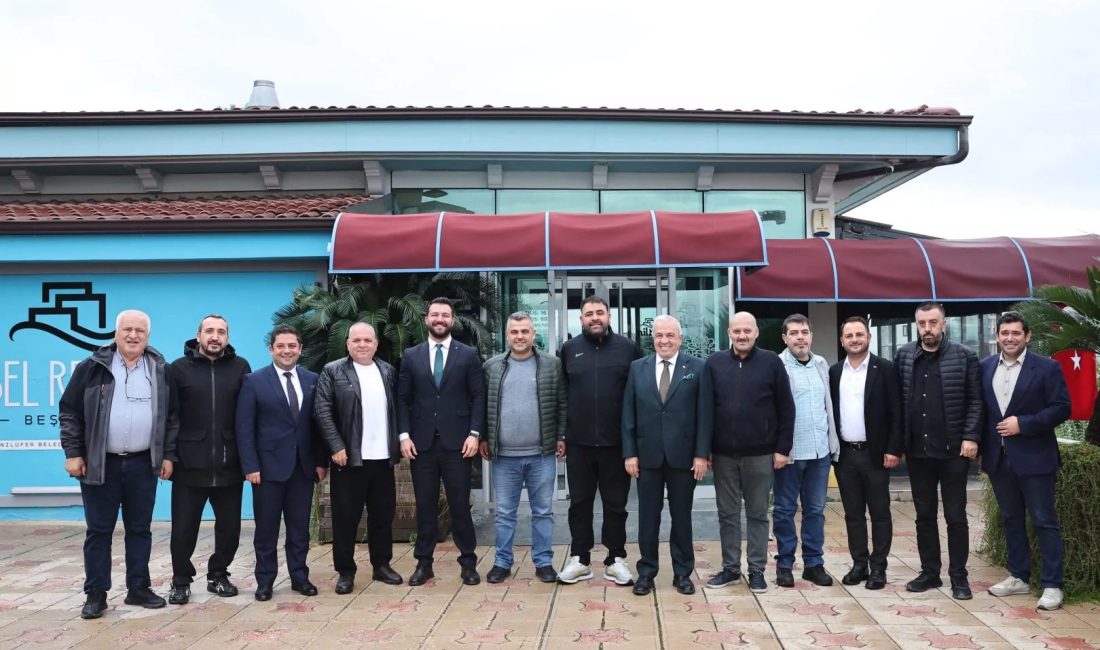 Nilüfer Belediye Başkanı Şadi Özdemir, yeşil-beyazlı kulübün tribün temsilcileriyle kahvaltıda