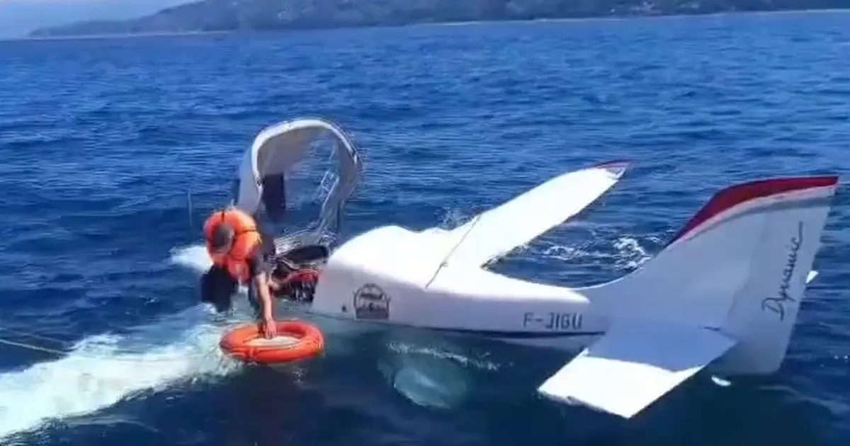 Batum’dan havalanan uçak Rize’de denize acil iniş yaptı! 2 kişi kurtarıldı